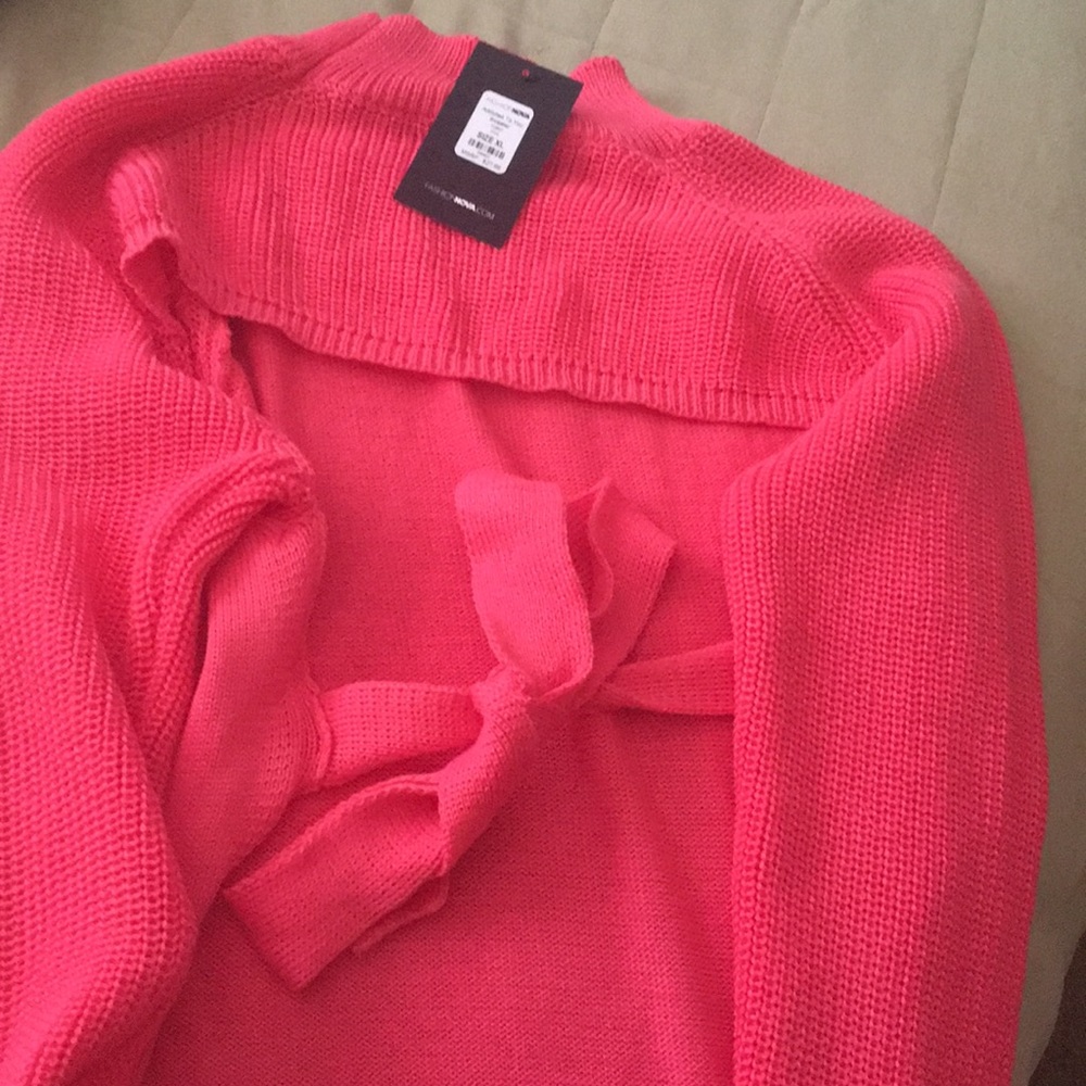 Fashion Nova new sweater XL.